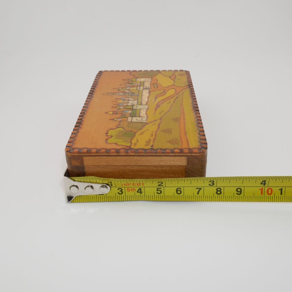 Vintage Soviet Era Wooden Trinket Box - Hand-Painted Scenery & Carvings - Picture 8 of 8